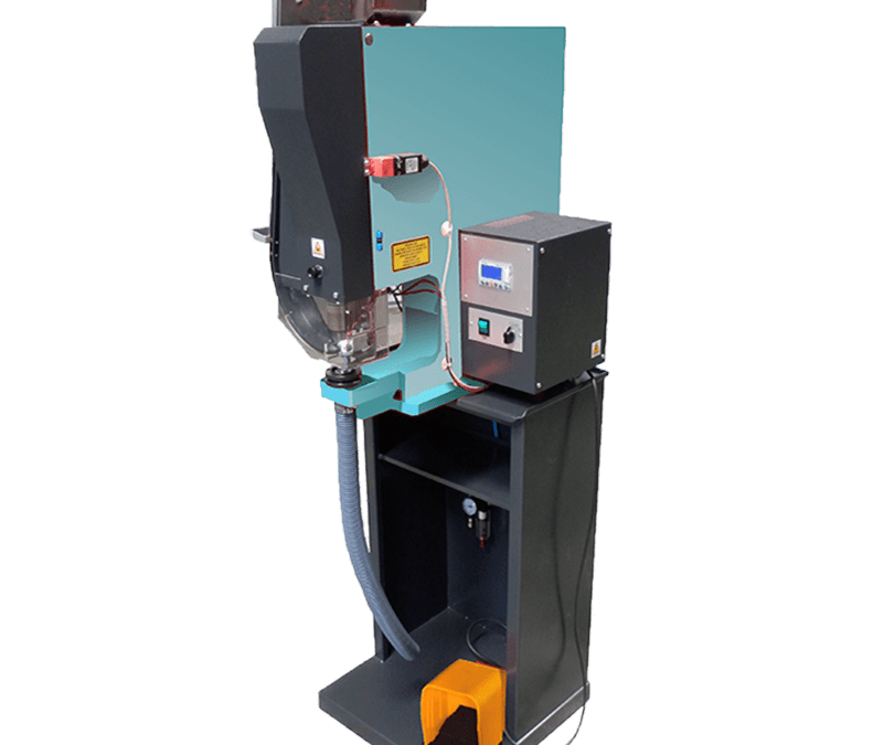 V1-E – SELF-PIERCING ATTACHING MACHINE FOR SAIL EYELETS