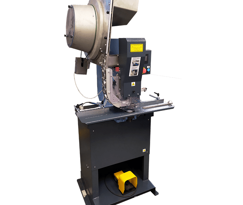 V10-E – SELF-PIERCING ATTACHING MACHINE FOR  SAIL EYELETS
