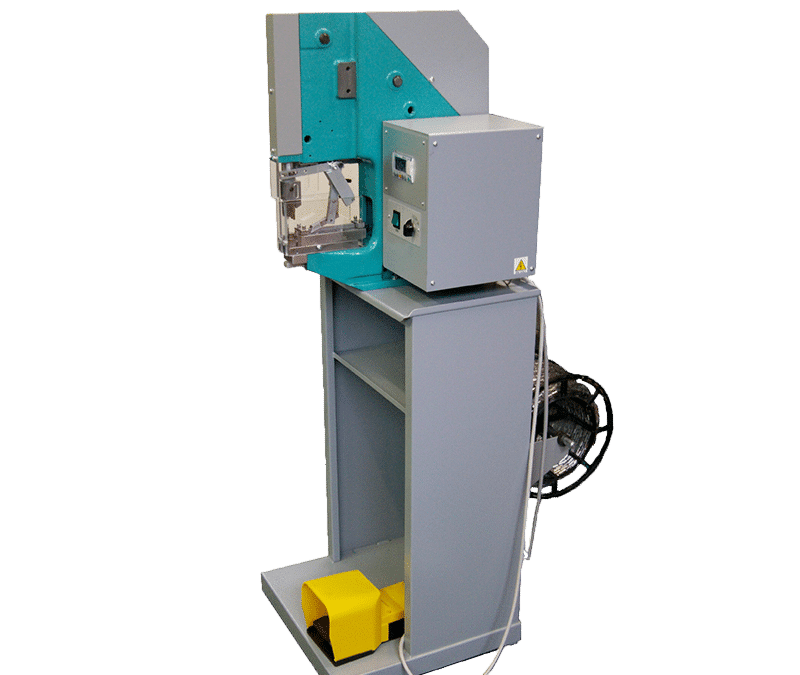 CN1-E – MACCHINA AUTOMATICA PER CAPOCORDA A NASTRO