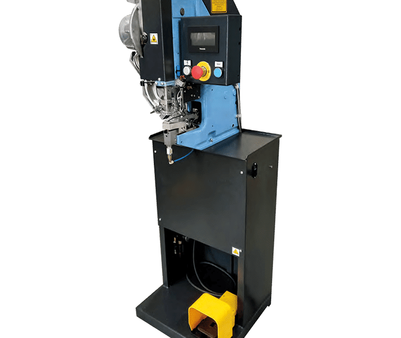 M11CC-E – AUTOMATIC EYELETING MACHINE FOR SHANKS